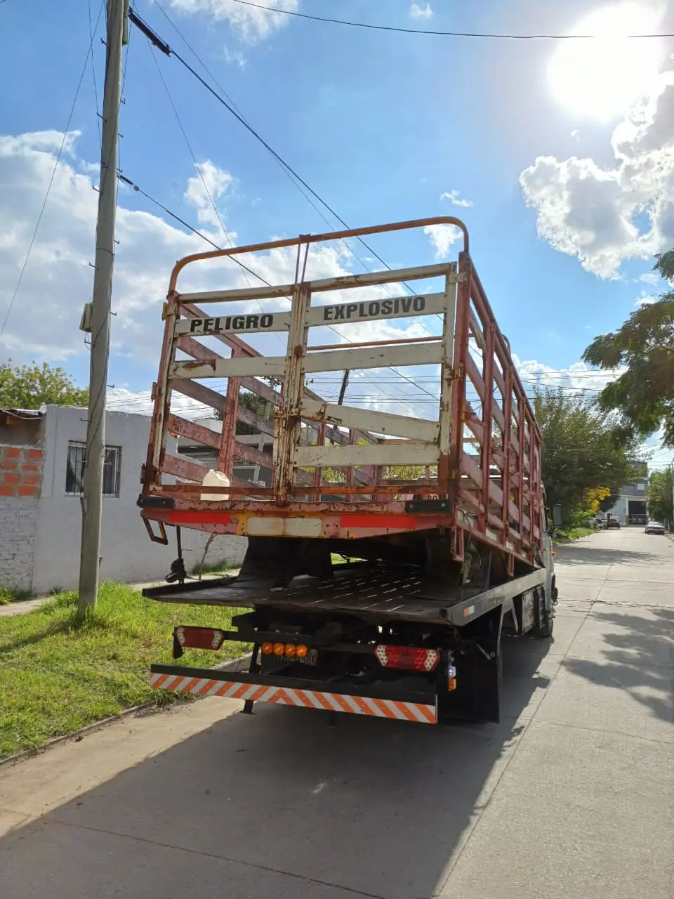 Foto de auxilio a camioneta